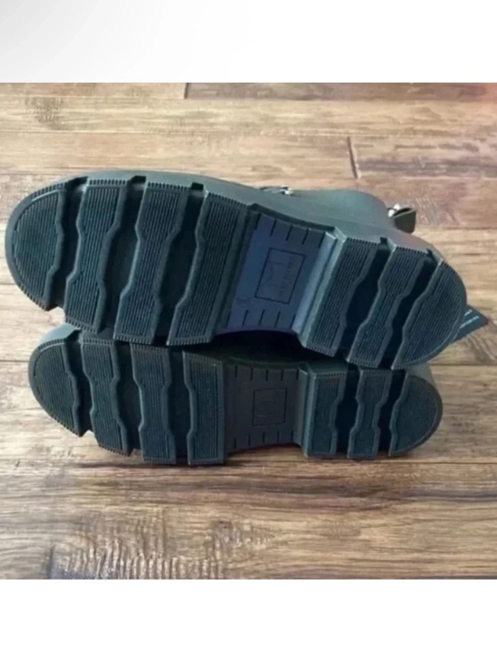 Marc Fisher Freely Lace-Up Lug Sole Boots Dark Green Size 8 NEW in Box NIB